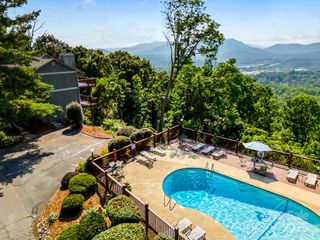 436 Windswept Drive, Asheville, NC 28801
