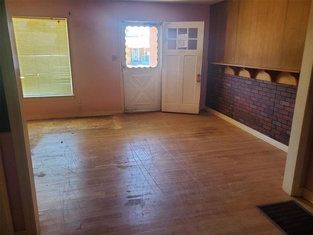 3929 NW 18 Street, Oklahoma City, OK 73107
