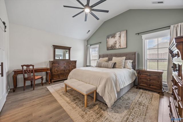 6 Hidden Grove Circle, Huntsville, AL 35803