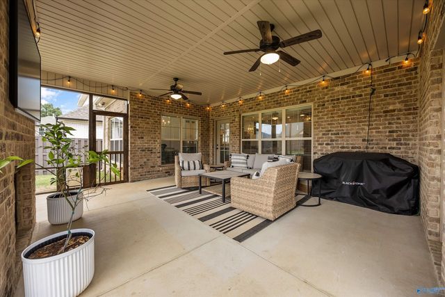 6 Hidden Grove Circle, Huntsville, AL 35803