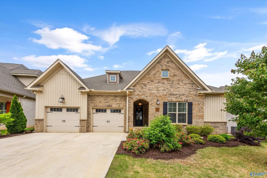 6 Hidden Grove Circle, Huntsville, AL 35803