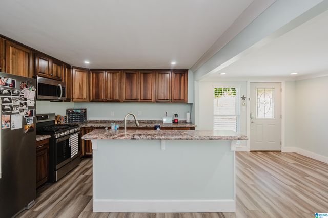 695 MOSS ROCK CIRCLE, Warrior, AL 35180