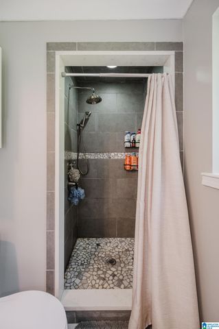 695 MOSS ROCK CIRCLE, Warrior, AL 35180