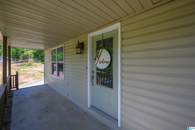 695 MOSS ROCK CIRCLE, Warrior, AL 35180