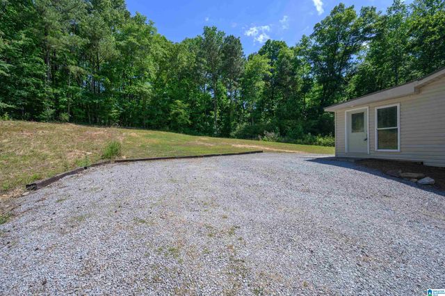 695 MOSS ROCK CIRCLE, Warrior, AL 35180
