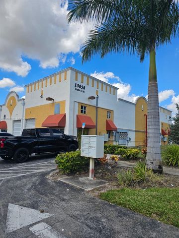 13850 SW 143rd Ct 14, Miami, FL 33186