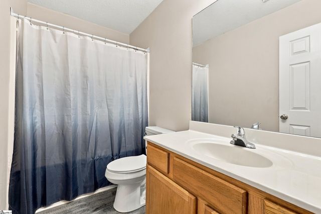 270 Chateau Street, Boiling Springs, SC 29316