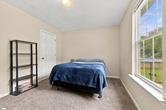 270 Chateau Street, Boiling Springs, SC 29316