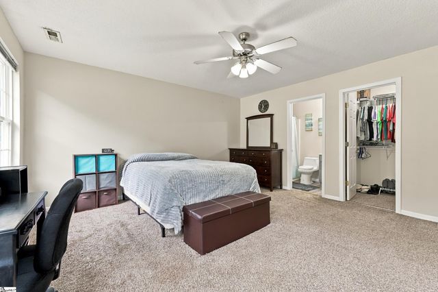 270 Chateau Street, Boiling Springs, SC 29316