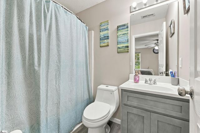 270 Chateau Street, Boiling Springs, SC 29316