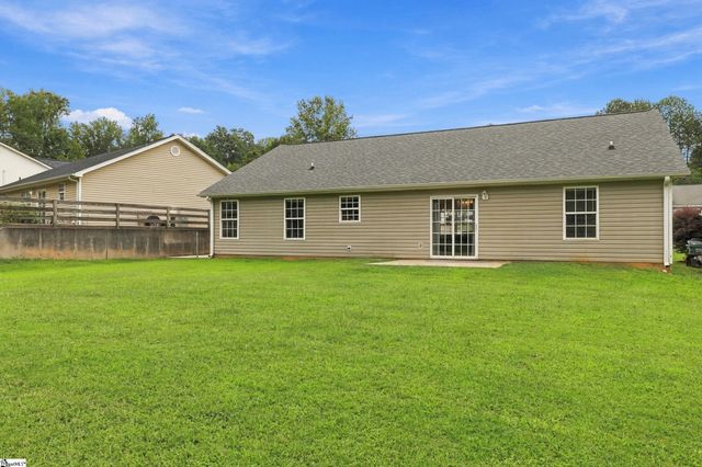 270 Chateau Street, Boiling Springs, SC 29316