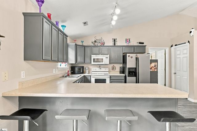 270 Chateau Street, Boiling Springs, SC 29316