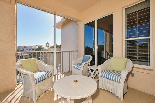 17040 Willowcrest WAY 301, Fort Myers, FL 33908