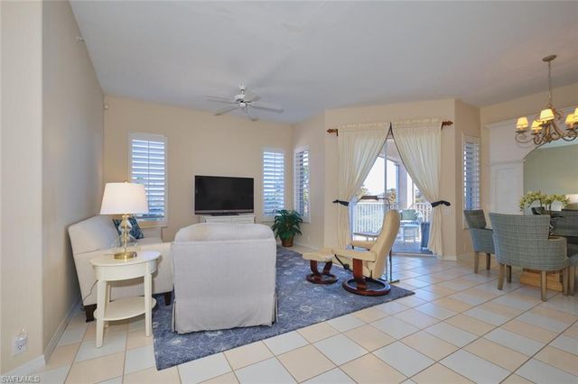17040 Willowcrest WAY 301, Fort Myers, FL 33908