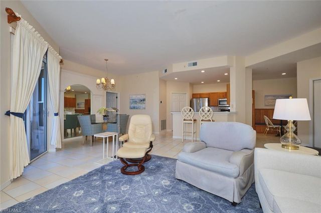 17040 Willowcrest WAY 301, Fort Myers, FL 33908