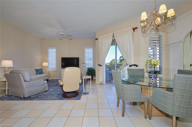 17040 Willowcrest WAY 301, Fort Myers, FL 33908