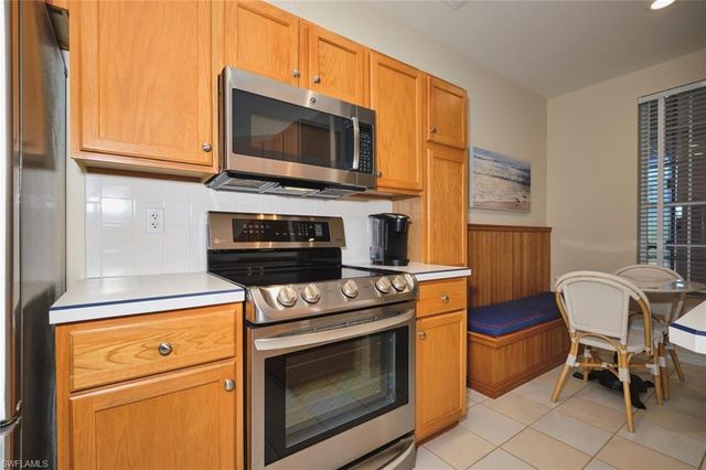 17040 Willowcrest WAY 301, Fort Myers, FL 33908
