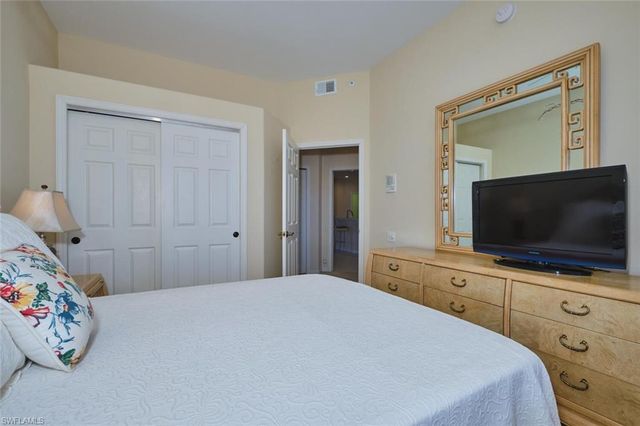 17040 Willowcrest WAY 301, Fort Myers, FL 33908