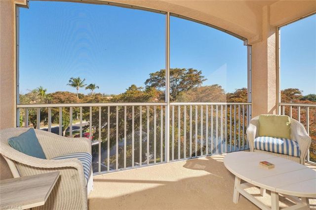 17040 Willowcrest WAY 301, Fort Myers, FL 33908