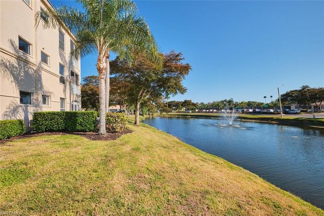 17040 Willowcrest WAY 301, Fort Myers, FL 33908