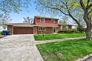 1018 E 193rd Street, Glenwood, IL 60425
