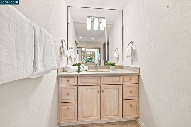 1045 El Capitan, Danville, CA 94521