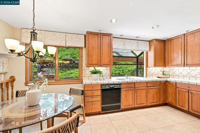 1045 El Capitan, Danville, CA 94521