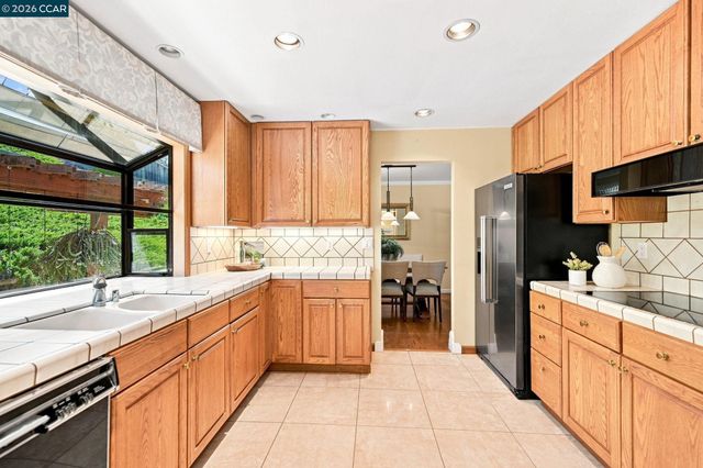 1045 El Capitan, Danville, CA 94521