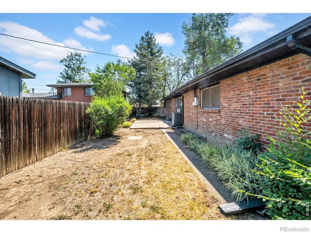 905 W 3rd Avenue, Broomfield, CO 80020