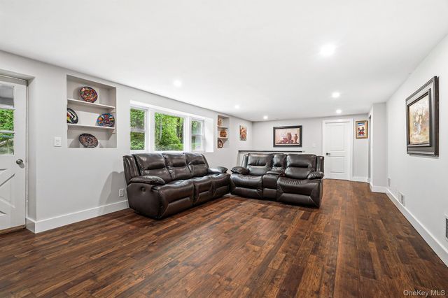 45 Rugby Road, New Rochelle, NY 10804