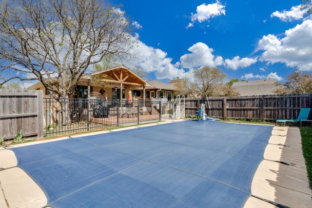 340 S Hillsdale, Wichita, KS 67230