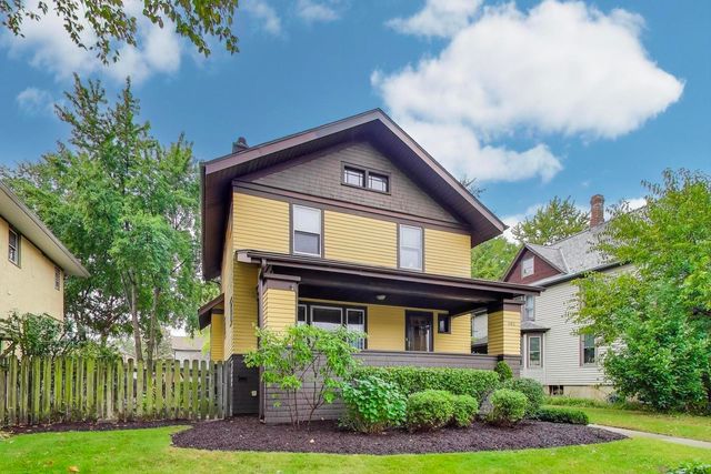 3418 Wesley Avenue, Berwyn, IL 60402