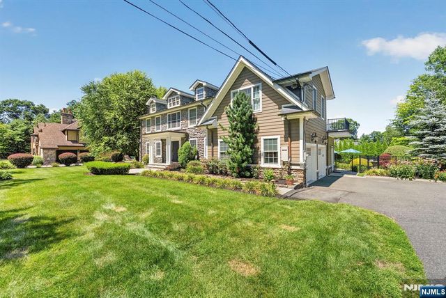 6 Park Lane, Jefferson Township, NJ 07438