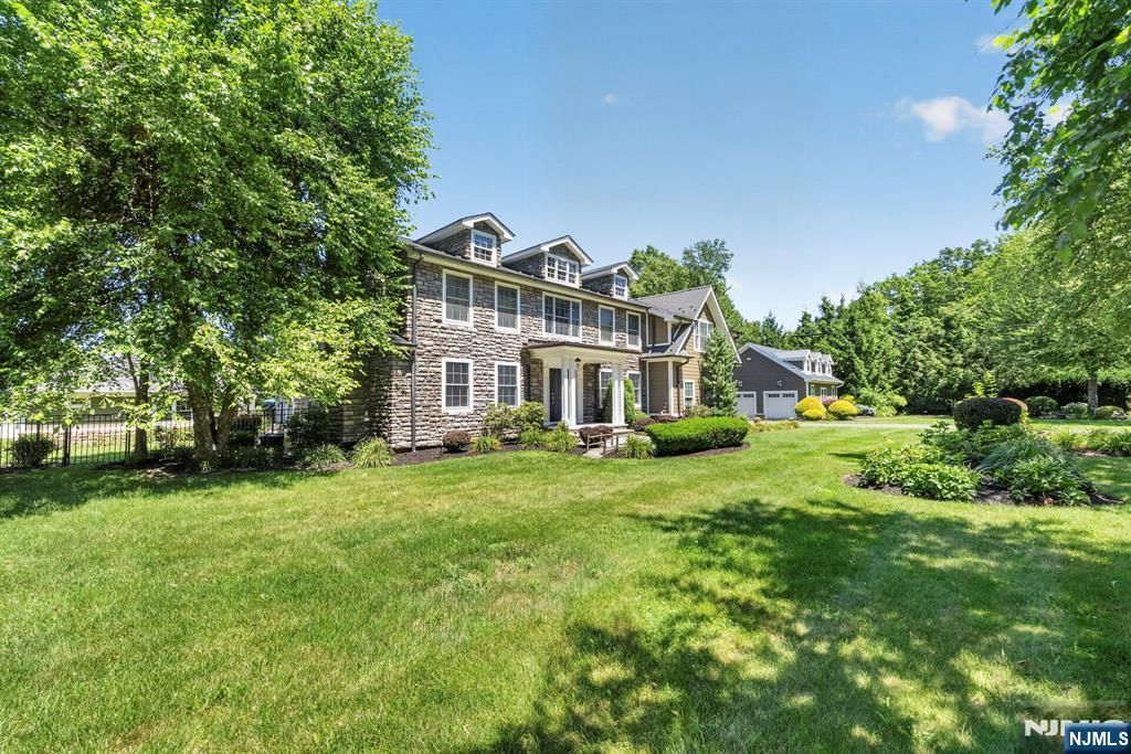 6 Park Lane, Jefferson Township, NJ 07438