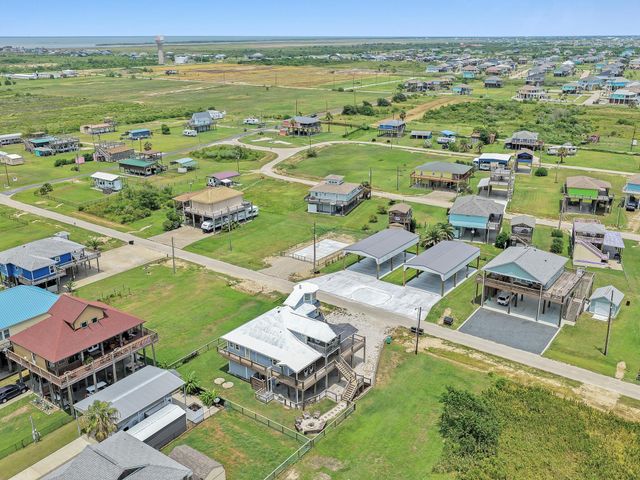 900 Salt Cedar Lane, Port Bolivar, TX 77650
