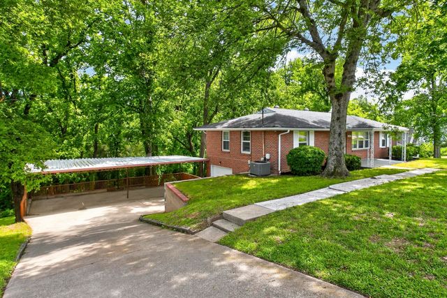 2226 Weona Dr, Nashville, TN 37214