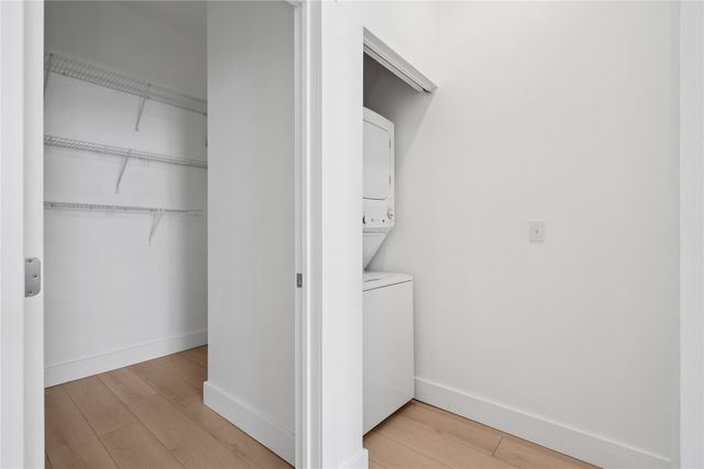 400 E Locust Street 213, Des Moines, IA 50309