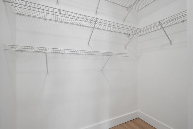 400 E Locust Street 213, Des Moines, IA 50309