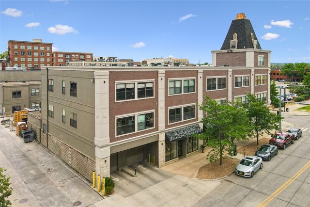 400 E Locust Street 213, Des Moines, IA 50309