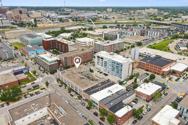 400 E Locust Street 213, Des Moines, IA 50309