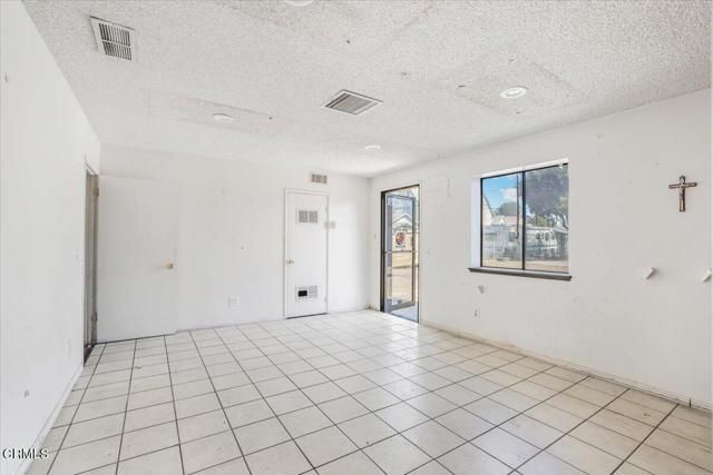 820 Railroad Avenue, Santa Paula, CA 93060