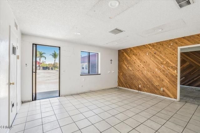 820 Railroad Avenue, Santa Paula, CA 93060