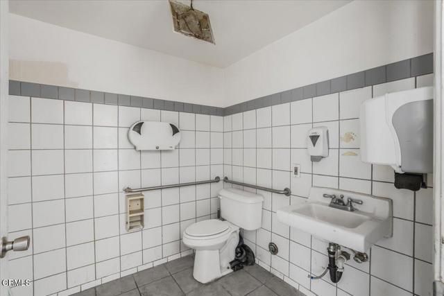 820 Railroad Avenue, Santa Paula, CA 93060