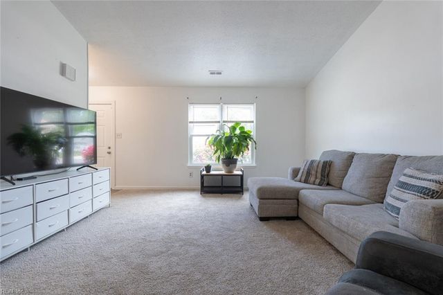 1313 Petrell DR, Virginia Beach, VA 23454