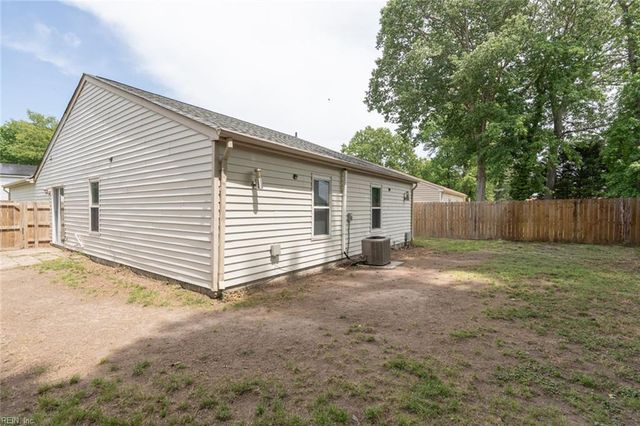 1313 Petrell DR, Virginia Beach, VA 23454