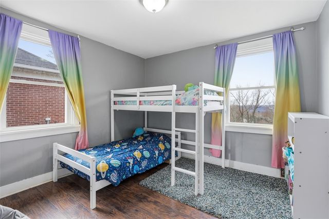 1414 Brinton Rd, Braddock Hills, PA 15221
