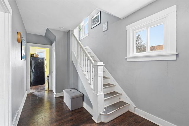 1414 Brinton Rd, Braddock Hills, PA 15221