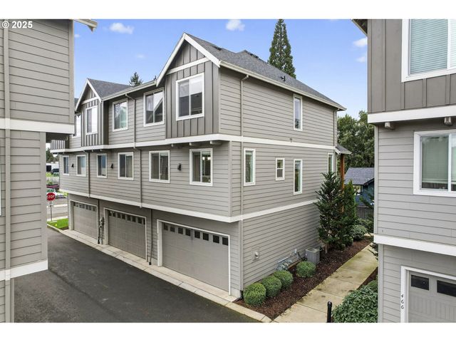 464 Ne 3RD Ave, Canby, OR 97013