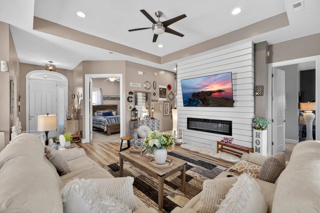 152 Northside Dr., Little River, SC 29566
