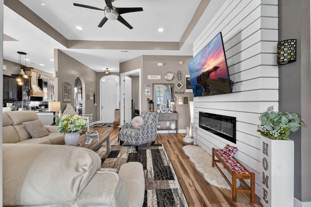 152 Northside Dr., Little River, SC 29566